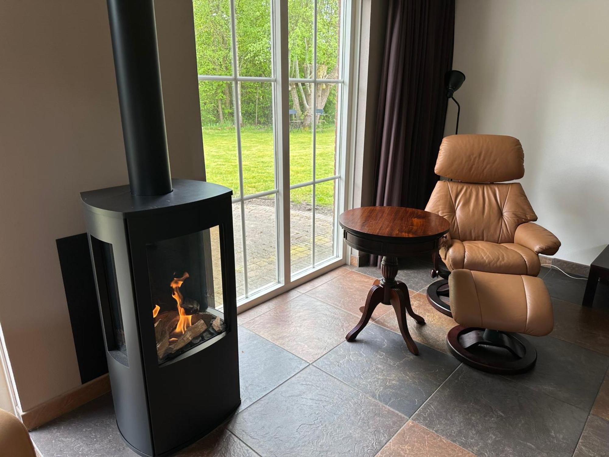 Bungalowpark De Kremmer Gasselte Ruang foto